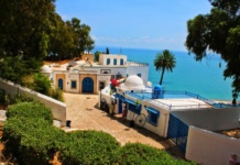 Тунис, голубой город