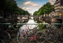 Амстердам лето